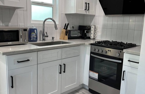 Baldwin Park House | Gated & Morden 1bed1bath house in Baldwin Park with WiFi and AC