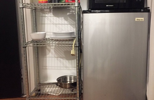 Williamsburg Apartment | Gated Studio in Williamsburg Artsy District
