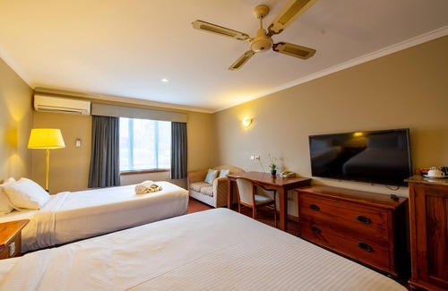 Notting Hill Hotel | Gateway on Monash Boutique Hotel