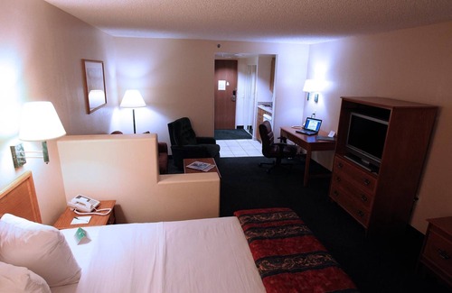 Sierra Vista Hotel | Gateway Studio Suites