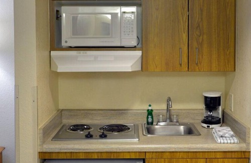 Sierra Vista Hotel | Gateway Studio Suites