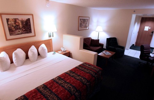 Sierra Vista Hotel | Gateway Studio Suites
