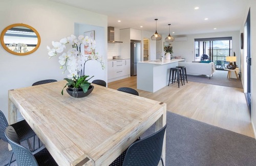 Mount Olympus Ski Field House | Gateway to the South Single Level Home with Garage