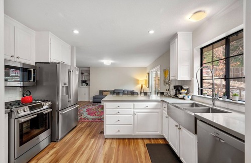 Murphys House | Gathering Place - Murphys Vacation Rentals