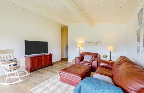 Gig Harbor House | Gathering Together Cabin
