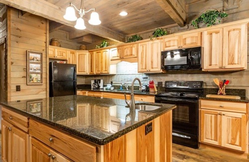 Chalet Village Cabin | Gatlinburg Cabin By The Trees