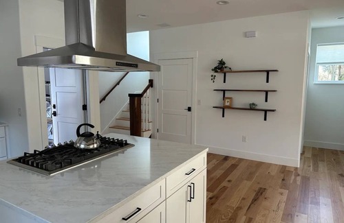 Gainesville House | Gator Grove - Queen Ann White - New Build!