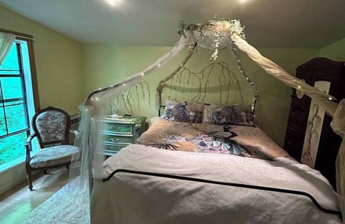 Austral Bed & Breakfast | Gatsby Bead and Breakfast