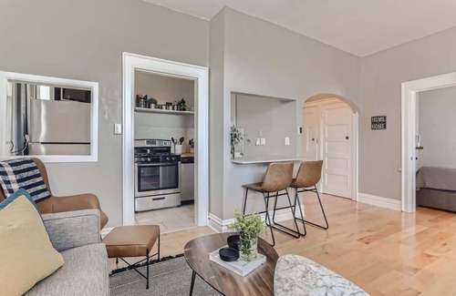 City Park West Apartment | Gaylord by Modern Midstay/1Block to CityPark #G3
