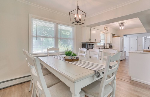 Gaylord House | Gaylord Family Home: Walk to Shops & Restaurants!