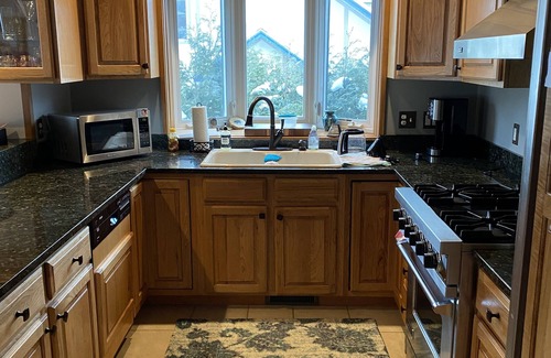 Gaylord Condo | Gaylord Home + Hottub, On Hole One of Otsego’s Classic