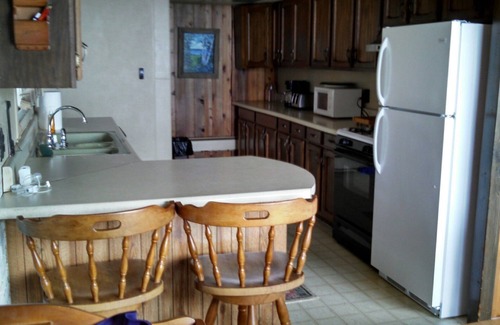 Gaylord Cottage | Gaylord-Otsego Fall-Winter 2026. Rent 2 nights- 2 nights free.
