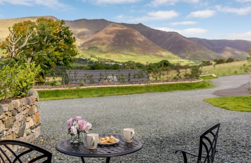 Keswick House | Skiddaw Shepherds Hut