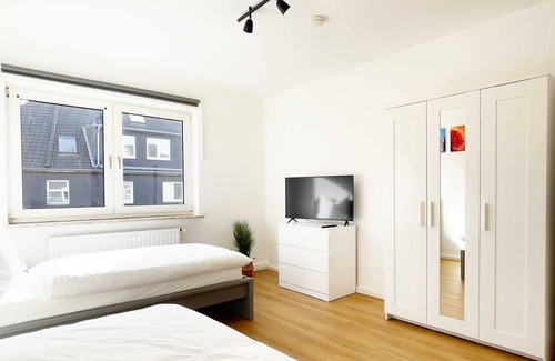 Schalke Apartment | Ge09b - Ferienwohnung mit Balkon in Gelsenkirchen, 50qm, 2,5 Zimmer, Max. 4 Personen
