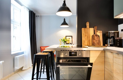 Erfurt Old Town Apartment | Gelber Löwe - Stylish living in Erfurt's old town with balcony