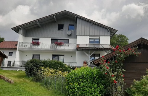 Bad Griesbach im Rottal Apartment | Gemütliche Ferienwohnung am Waldrand