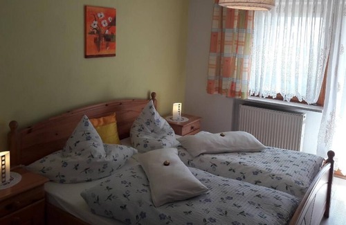 Neuschoenau Apartment | Gemütliche Ferienwohnung (60m2) mit Terrasse & herrlichem Ausblick