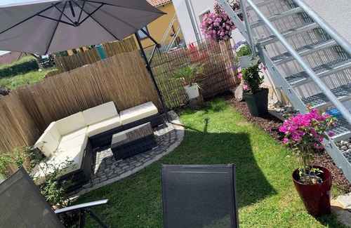 Chursdorf Apartment | Gemütliche Ferienwohnung in Idyllischer Lage - auf dem Land