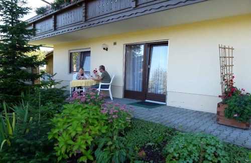 Blaibach Apartment | Gemütliche Ferienwohnung (54qm) mit Terrasse