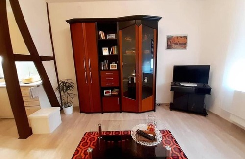 Hadamar Condo | Gemütliche Wohnung mit Offener Küche und Großem Garten