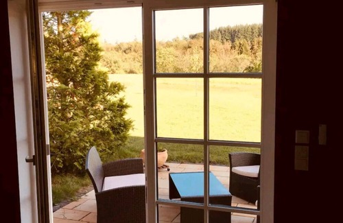 Mastershausen Apartment | Gemütliches Ferienhaus Bella mit Garten