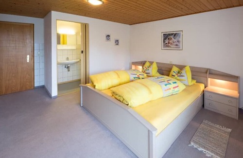 Bad Koetzting Apartment | Gemütliches Ferienhaus 110 qm mit Terrasse