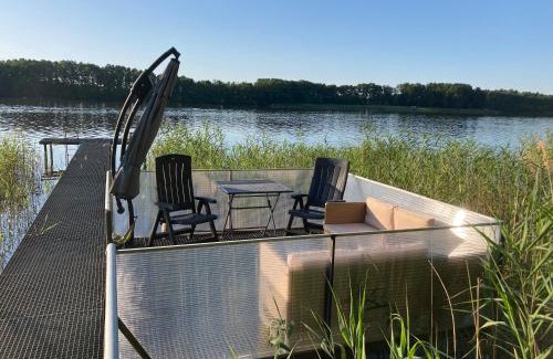 Oberhavel House | Gemütliches Ferienhaus am See, privater Steg, bei Berlin