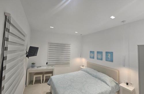 Analipsi Apartment | Gem room