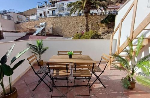 Alicante City Centre House | Gema histórica en Santa Cruz Doble Terraza Vistas