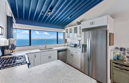 Rosendal Condo | Generator! 5 mins to Magen - Views from every room