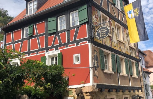 Neustadt-Haardt Apartment | Generous living in the Quetschekuchestubb