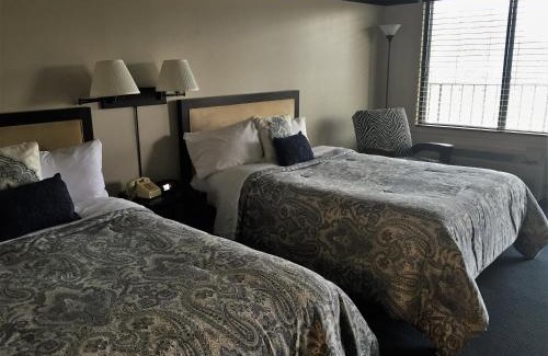 Lake Geneva Hotel | Geneva Wells Inn