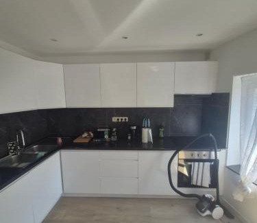 Postel Apartment | Genius BNB Buyl 2BR Terrace Near City Center Brussels