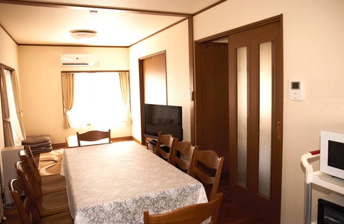 Katakai House | Genki na yado Katakai 3 min. walk to the beach! Japanese-style room with 8 tatami mats and Western-style room with 6 tatami mats, spacious living room, 2LDK, 2 parking spaces.