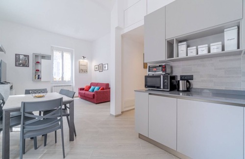 Albaro Apartment | Genoa Albaro District Comfy Flat x6