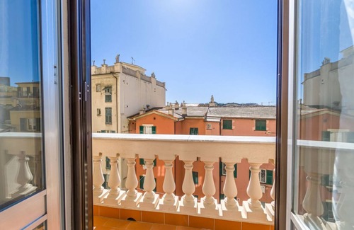 San Fruttuoso Apartment | Genoa San Fruttuoso Vintage & Roomy Flat x5