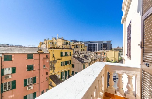 San Fruttuoso Apartment | Genoa San Fruttuoso Vintage & Roomy Flat x5
