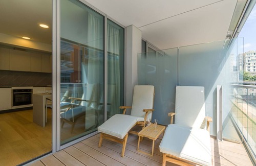 Genoa Apartment | Genoa Waterfront Modern Suite x2