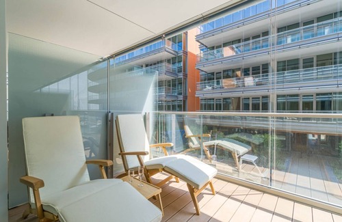 Genoa Apartment | Genoa Waterfront Modern Suite x2