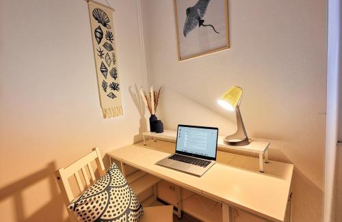 Nervi Apartment | Genova Nervi - 5 minuti dal porticciolo e alla Passeggiata Anita Garibaldi - Vicino alla Fermata dell'Autobus e la Stazione Ferroviaria