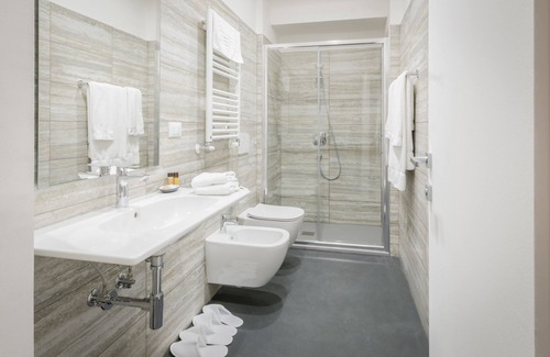 Castelletto Hotel | Genova46 Suites & Rooms