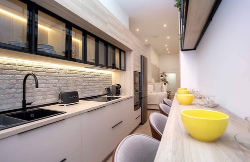 Granada City Center Apartment | Genteel Home La Paz