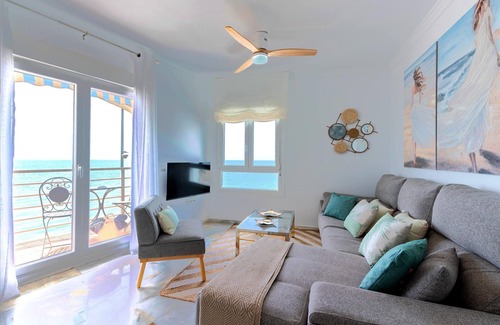 Cadiz Apartment | Genteel Home Victoria