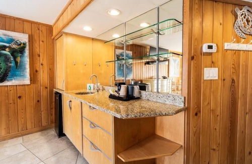 Litchfield by the Sea Apartment | Gentle Whispers Oceanfront King Room 6th Fl