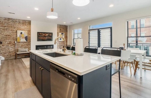 Holland Condo | George 201 Charming Condo on 8th w/ Deck