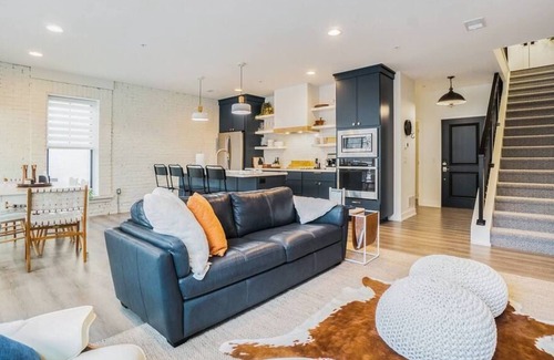 Holland Condo | George 201 Charming Condo on 8th w/ Deck