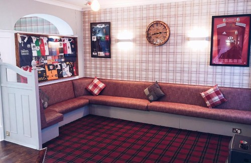 Melrose Hotel | George and Abbotsford