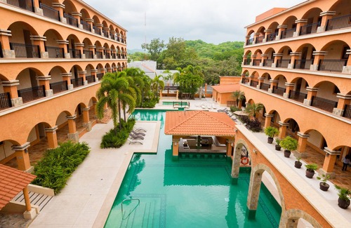 Crucecita Condo | Georgeous Condo in the Heart of Huatulco
