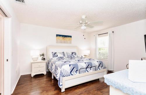 Liberty Park House | Georgetown - Centrally Located 3-2 Designer Home Villagepeople