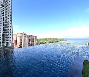 George Town Apartment | Georgetown Skypool Urban 3BR Family & Baby-Friendly 9pax Seaview Penang